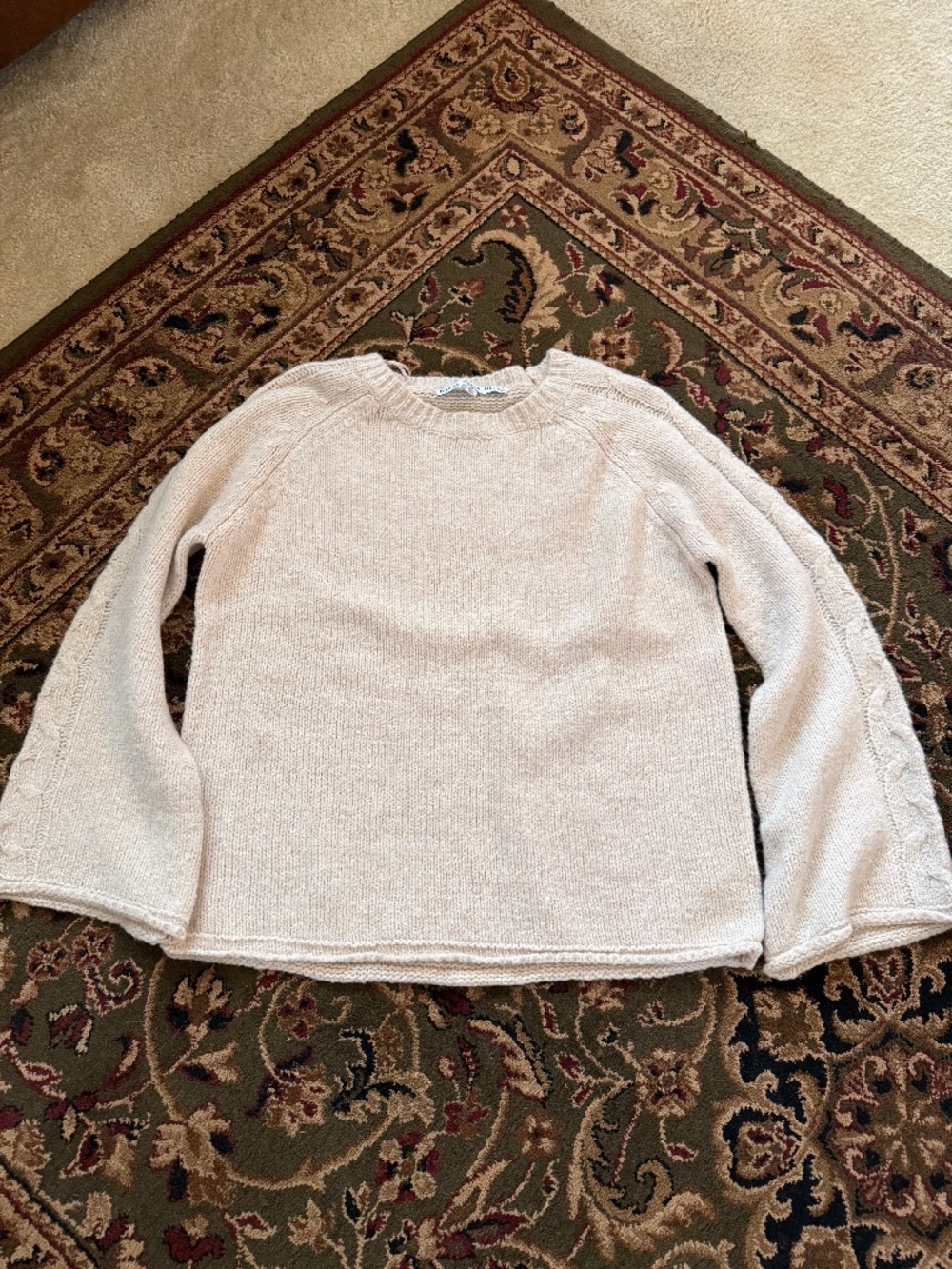 HYFVE Bell Sleeve Woman Sweater, Size Medium
